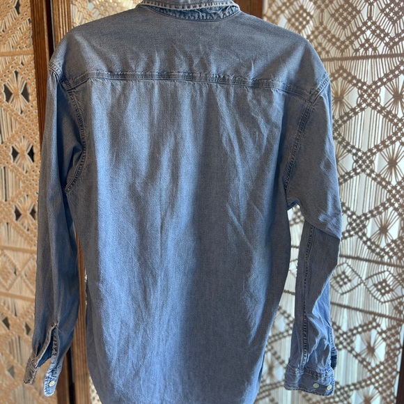 Vintage Gap Denim Button Up Shirt - Picture 6 of 8